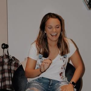 Meet your Posher, Brooke